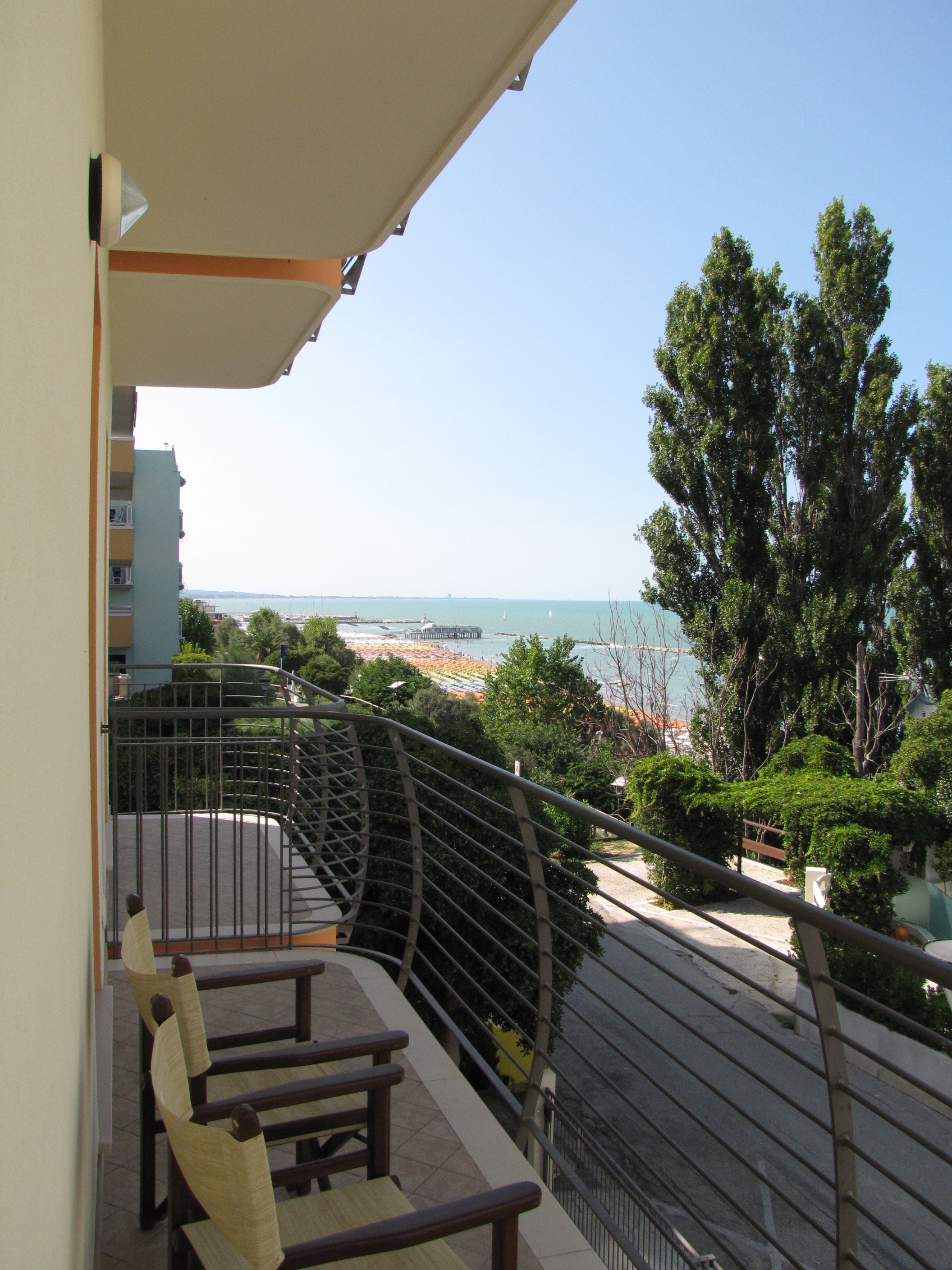 Vista balcone fronte mare